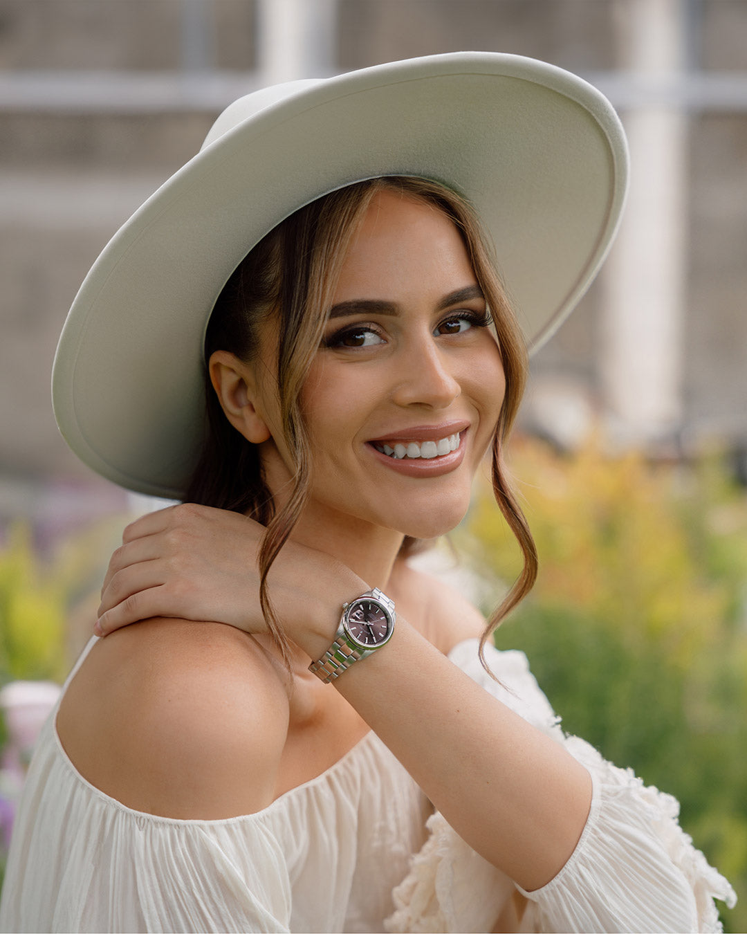 Allure 32mm Three-hands Date Silver-tone Black dial Stainless steel swiss watch