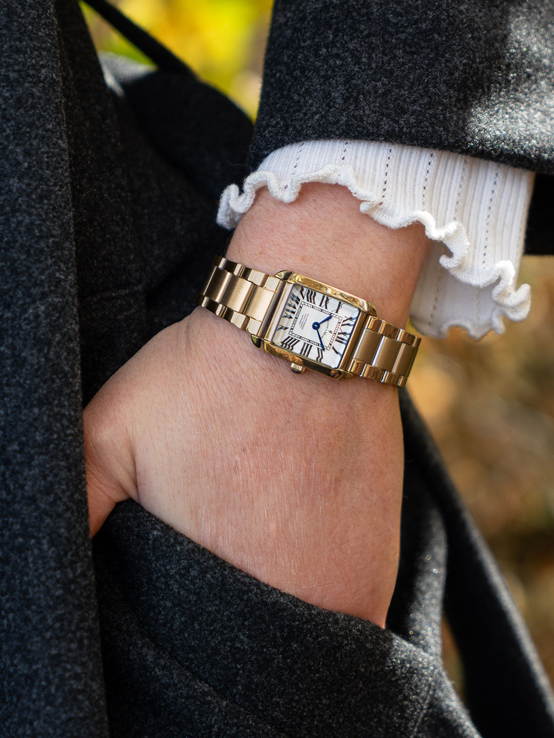 Emily 22x19mm Two-hands Gold-tone White dial Stainless steel swiss watch